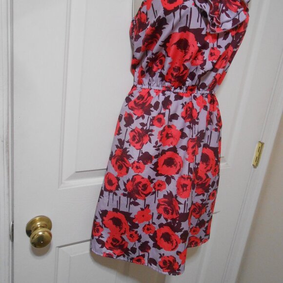 love, Fire Red and Purple Floral Backless Dress - Picture 6 of 13